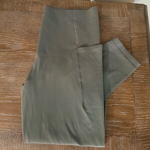 Aerie Real Me Xtra Pocket Leggings Olive Green Large